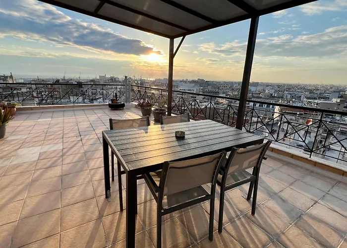 180° Rooftop View
